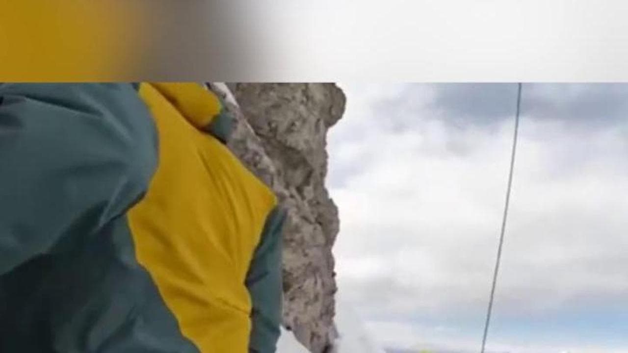 Lecco, due scalatori bloccati a 2.000 metri sulla Grignetta: il salvataggio in elicottero