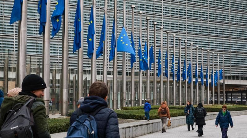 La carbon tax resta ai box: la Ue verso il rinvio al 2027