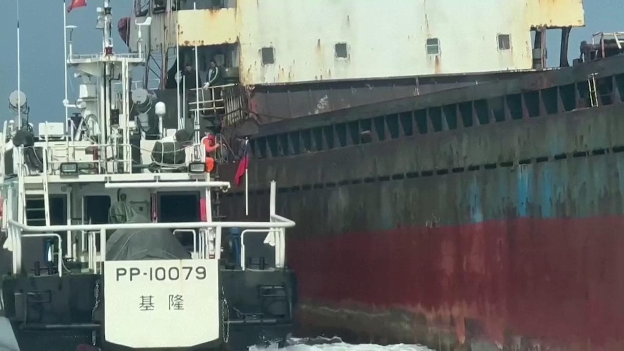 Taiwan, tranciato un cavo sottomarino: la guardia costiera ferma un mercantile con equipaggio cinese