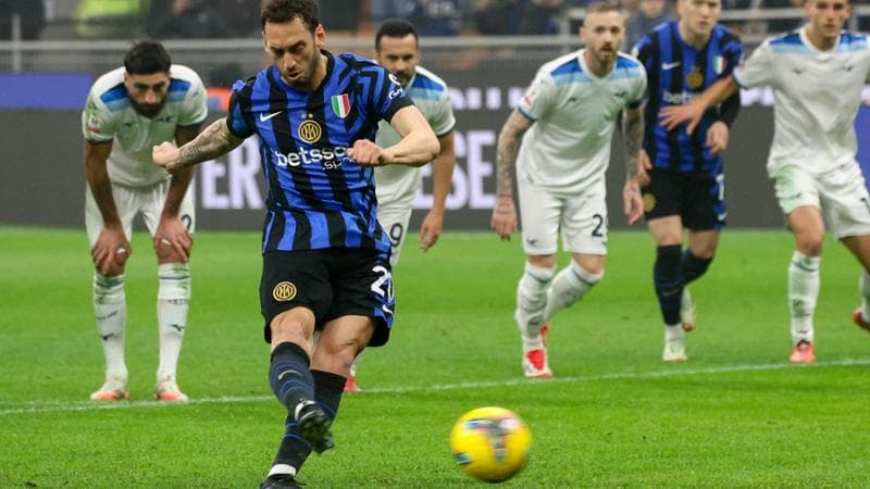 Hakan Calhanoglu