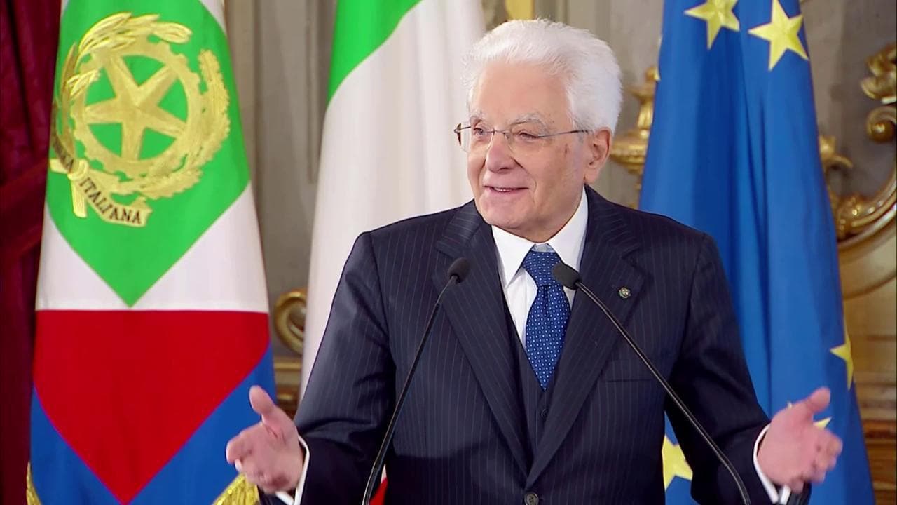 Mattarella: "La solidarietà è ossigeno per la società contro la solitudine"