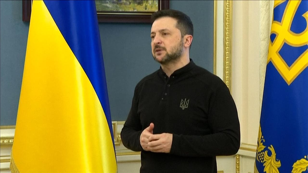 Zelensky: "L'accordo sulle terre rare è solo l'inzio, ora dipenderà dai colloqui con Trump"