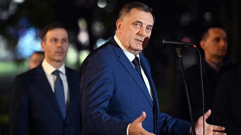 La minaccia del separatista Dodik dopo la condanna: "La Bosnia-Erzegovina non esiste più"