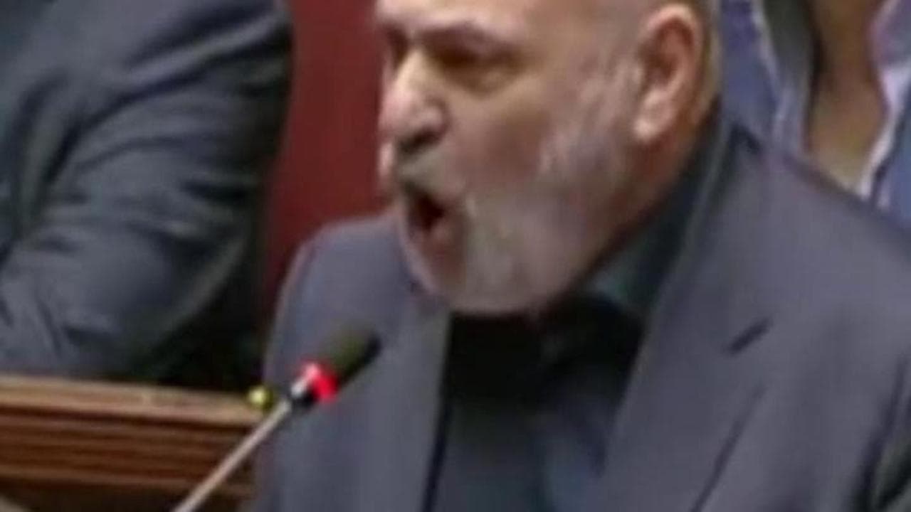 Camera, Amato (M5S) attacca Salvini: l'insulto del leghista Candiani