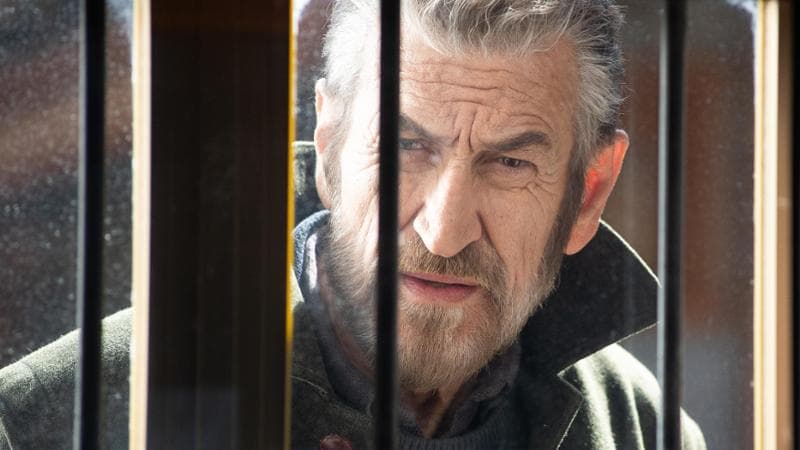 Ma quale Rai 1, Rocco Schiavone sta benissimo dove sta