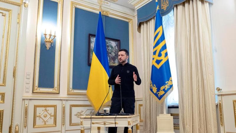 Oggi a Washington arriva Zelensky, ma per le terre rare chiede garanzie
