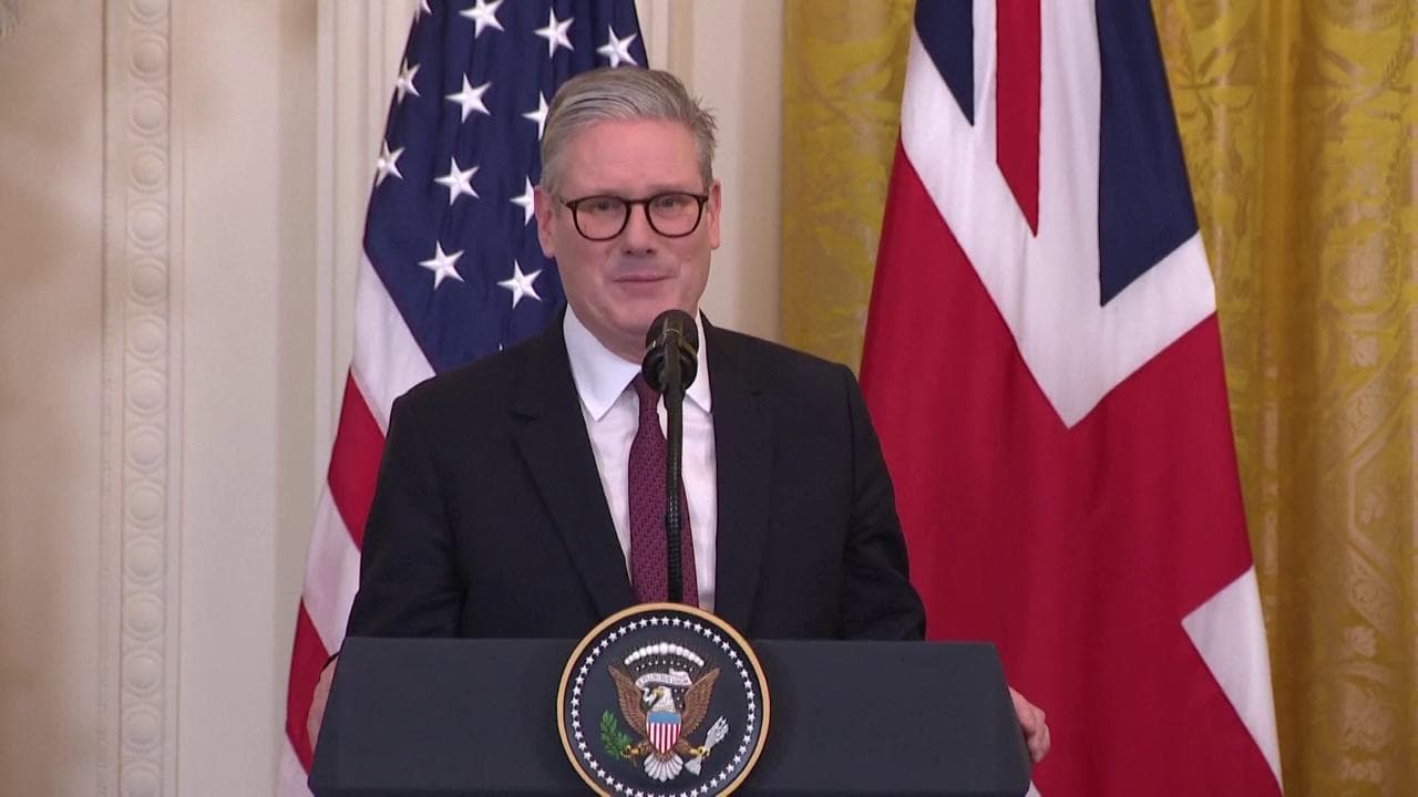 Usa-GB, Starmer evita la domanda sul Canada e Trump lo ferma: "Basta così"