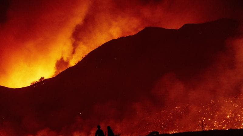 L’incendio del gennaio scorso a Castaic, California. Una vasta aerea dello Stato non è neanche più coperta dalle assicurazioni. Bloomberg via Getty Images