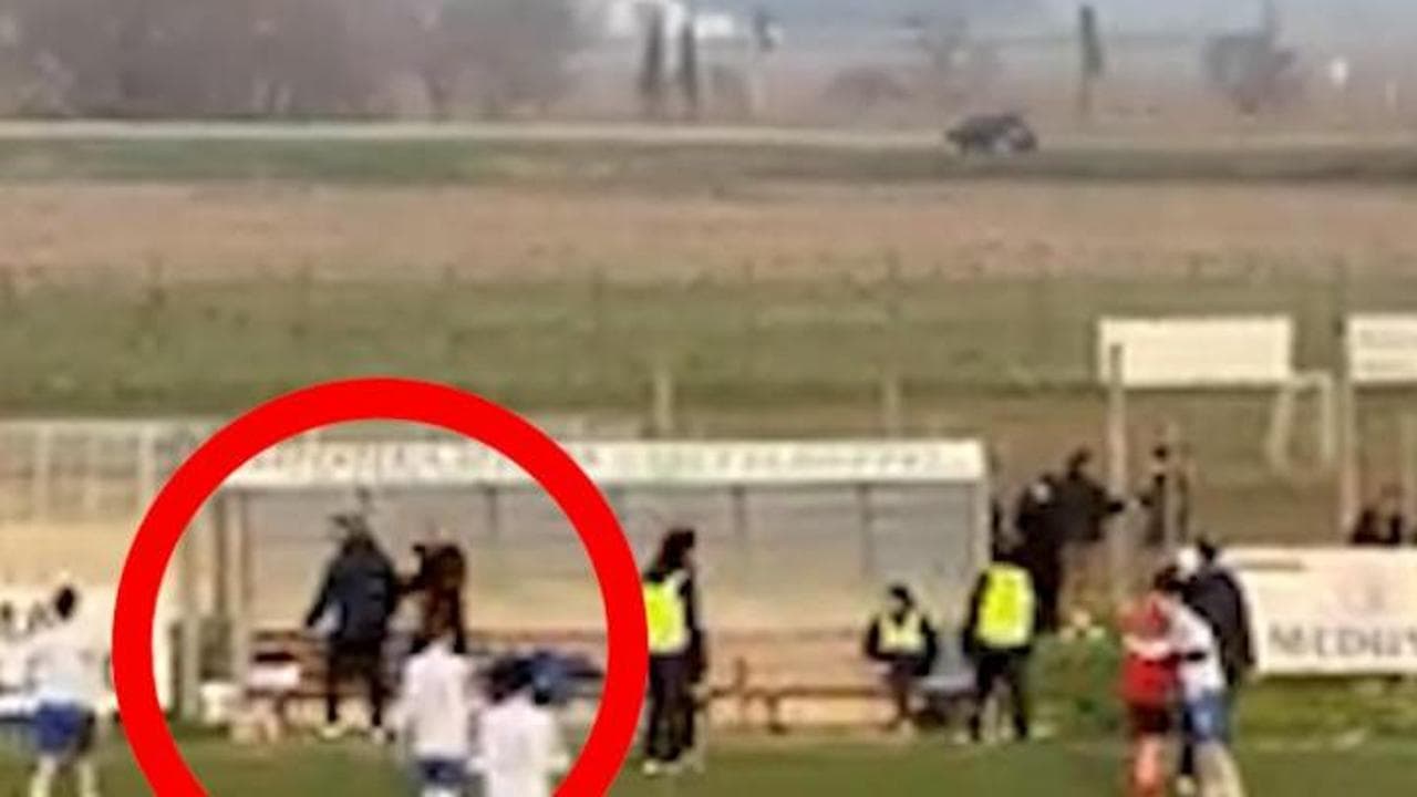Rovigo, rissa al termine di una gara Under 19: allenatore sferra un pugno a un dirigente avversario