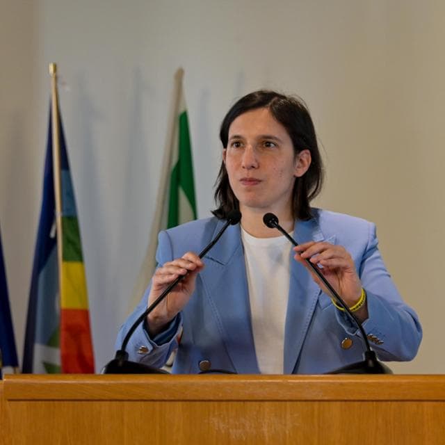 La leader Pd. Elly Schlein: una sola bandiera, noi ci saremo