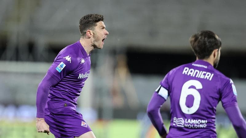 Gosens esulta dopo il gol