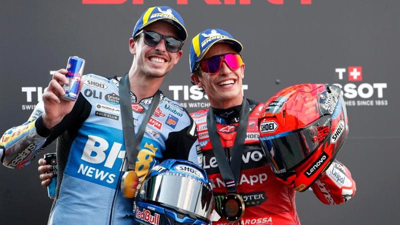 MotoGp al via nel segno dei Marquez: Marc vince la Sprint in Thailandia ...