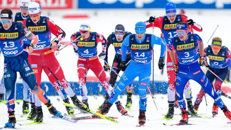 Federico Pellegrino durante lo skiathlon