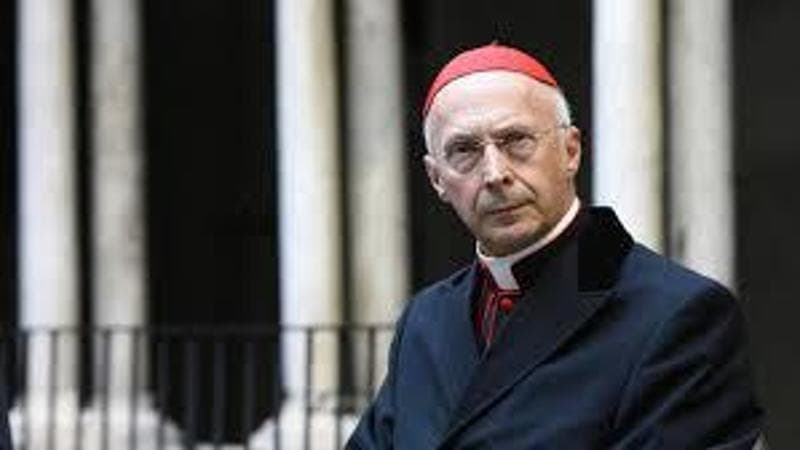 Bagnasco: “Fuori luogo parlare di dimissioni, la Chiesa è compatta”