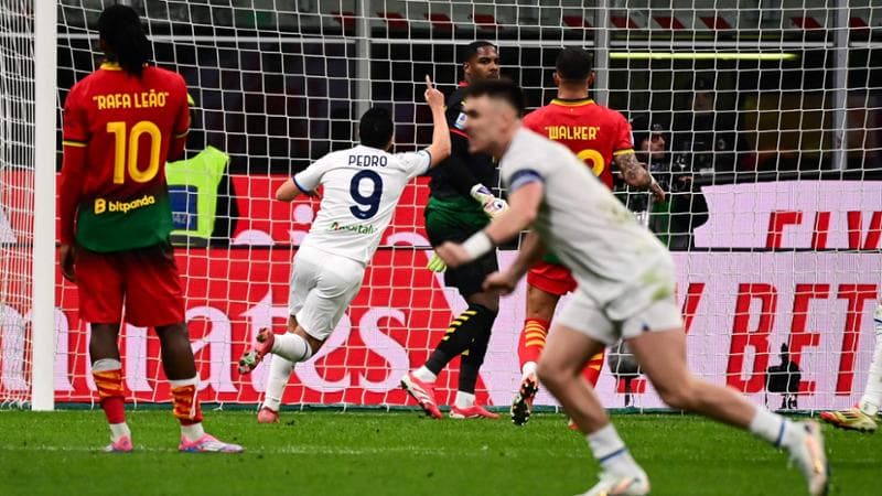 Il rigore decisivo di Pedro