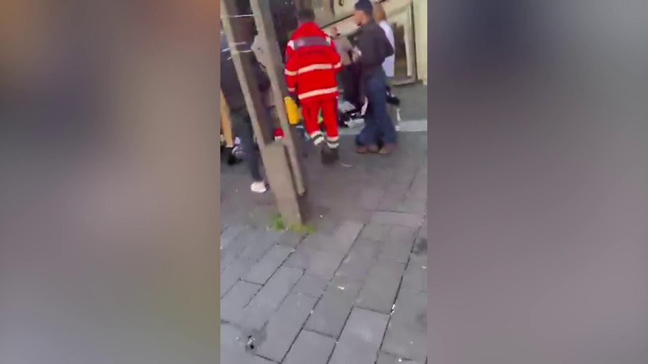 Auto sulla folla a Mannheim, Germania: ci sono vittime. Polizia e ambulanze nel centro cittadino