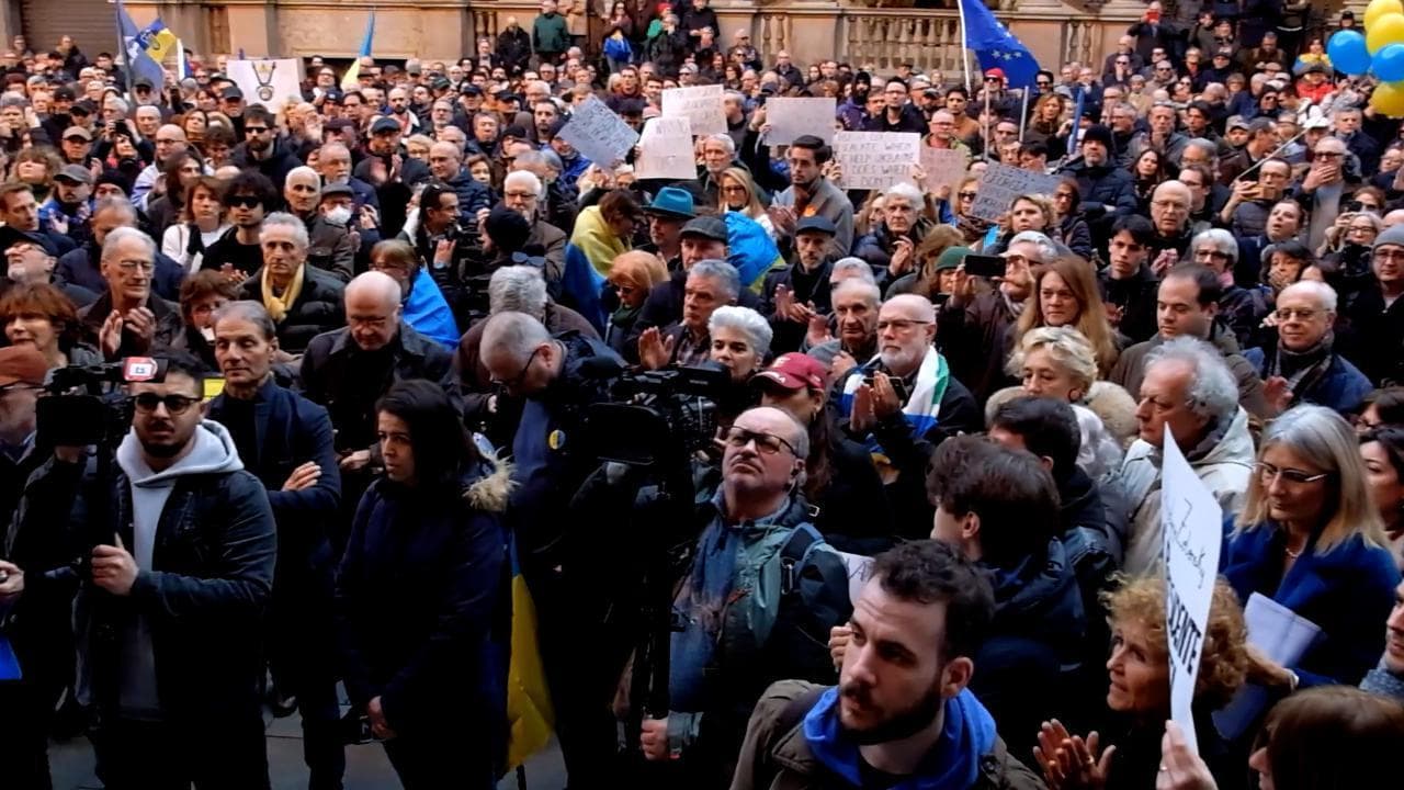 Ucraina, l'onda di europei e americani in piazza contro le prepotenze di Trump e Vance