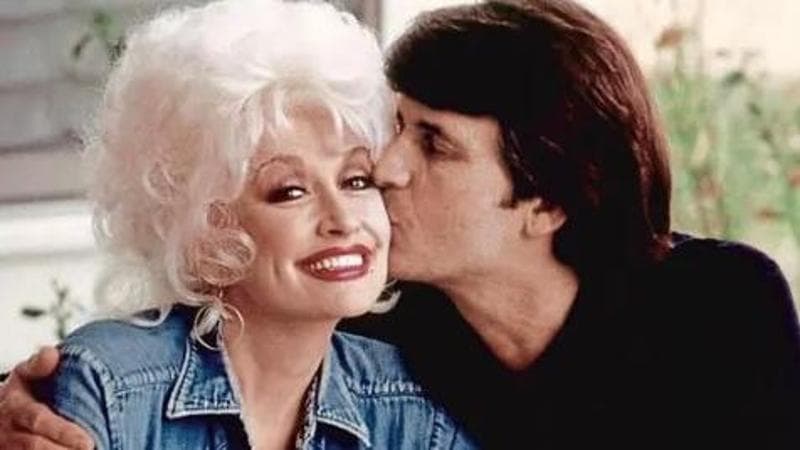 Dolly Parton con il marito Carl Dean in una foto tratta da Instagram