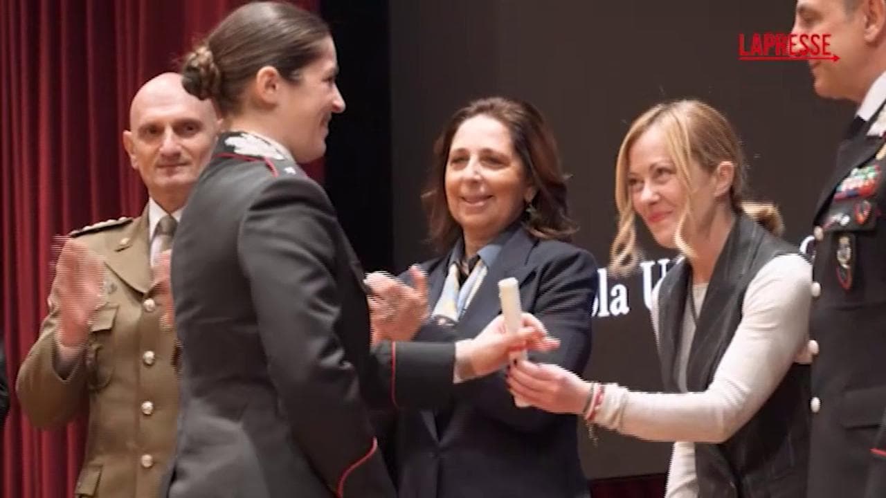 Giorgia Meloni all'inaugurazione dell'anno accademico dei Carabinieri