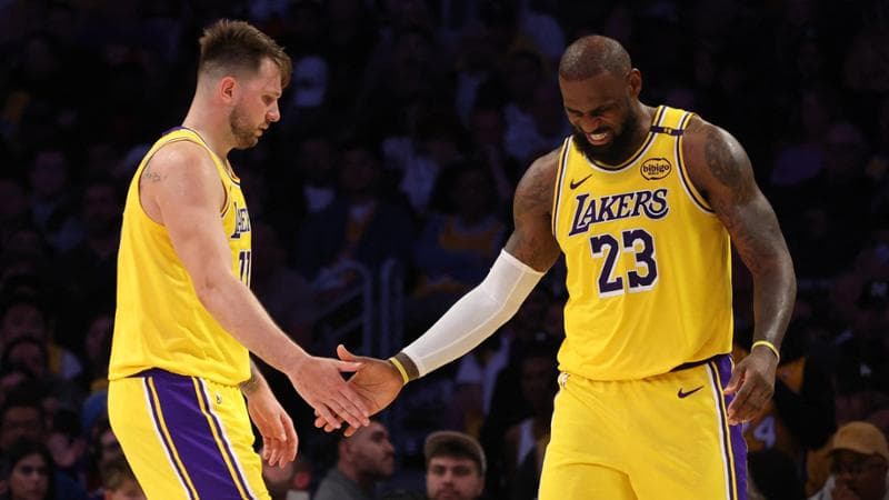 Luka Doncic e LeBron James