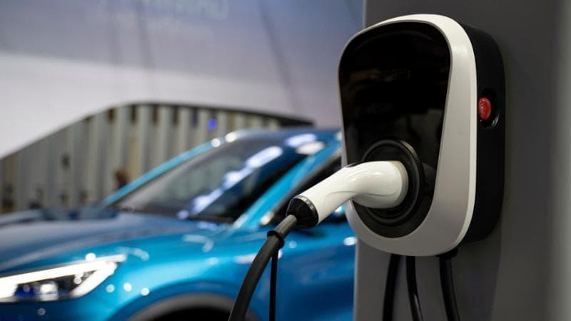 Nel piano auto incentivi e aiuti mirati, ma le risorse sono ancora scarse