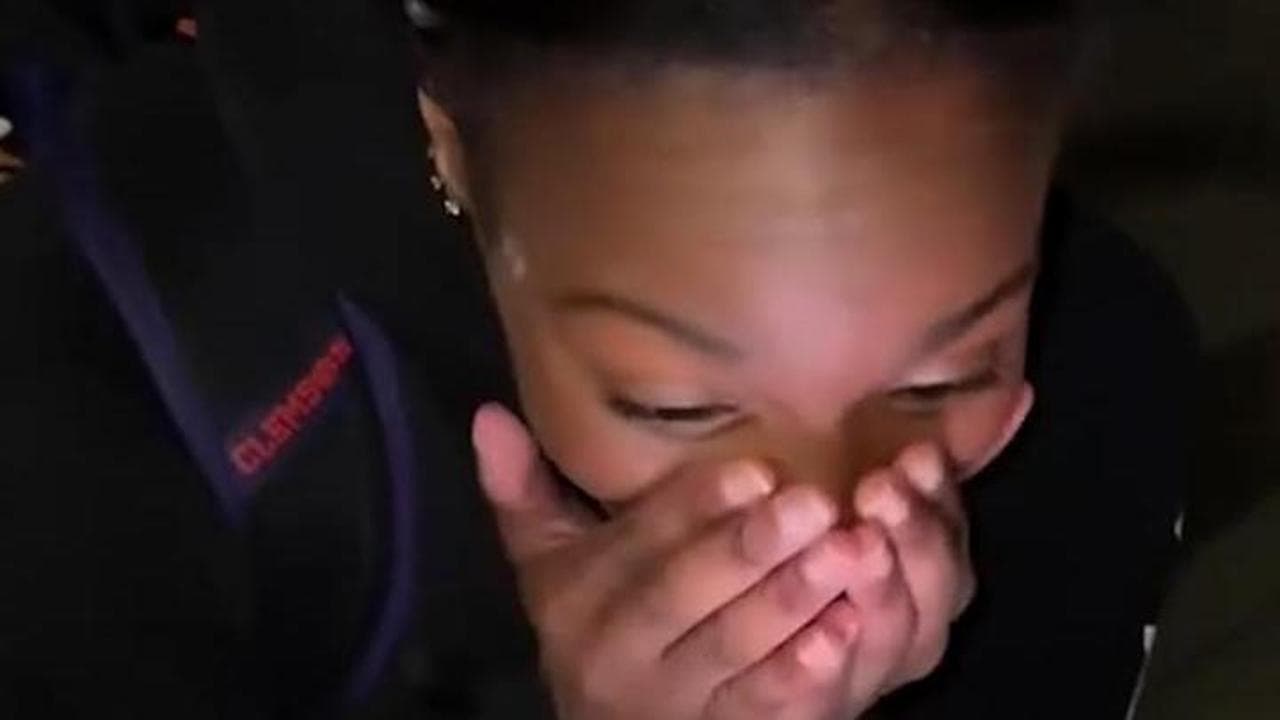 La ginnasta Brie Clark nella storia: replica il "Biles I" e Simone si congratula