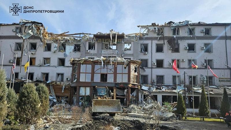 Kryvyj Rih, missile russo su un albergo fa 5 morti. L’allarme è arrivato tardi