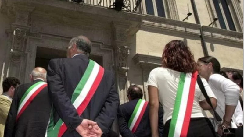 Più donne nelle amministrazioni locali, i numeri del dossier Anci