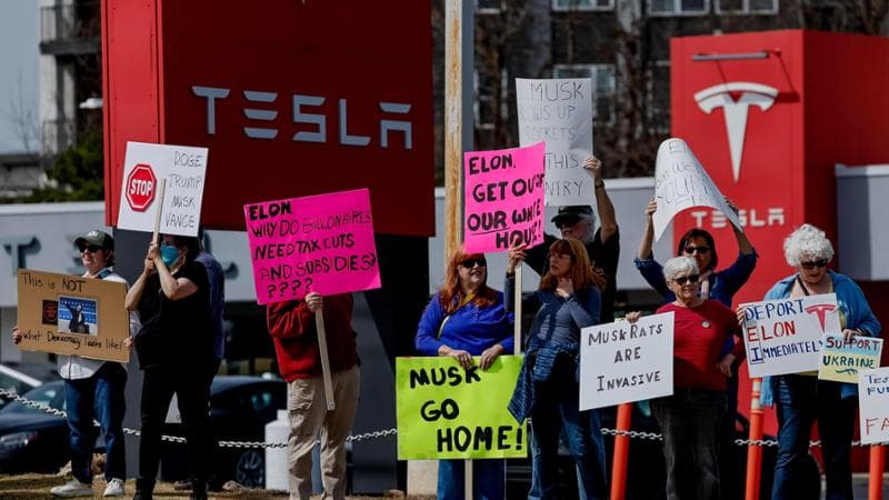 Liti con Rubio e Tesla in fiamme: prime nubi sull’orizzonte di Musk