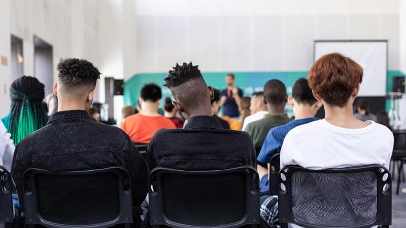 Iniziano i riti scaramantici a 100 giorni alla maturità: la tradizione dagli ambienti militari
