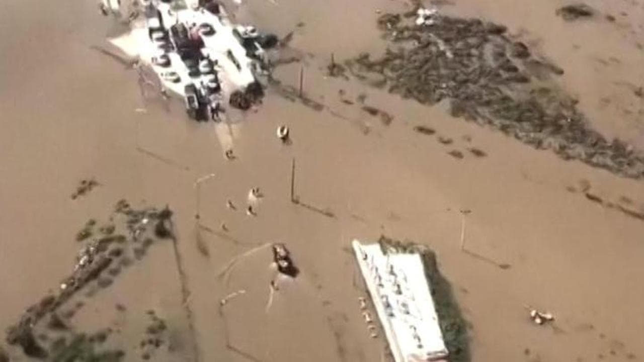 Argentina sommersa dall'alluvione: le riprese aeree mostrano la devastazione su Bahía Blanca