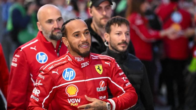 Ferrari, un Hamilton sempre più italiano. E Leclerc gli insegna l'inno di Mameli