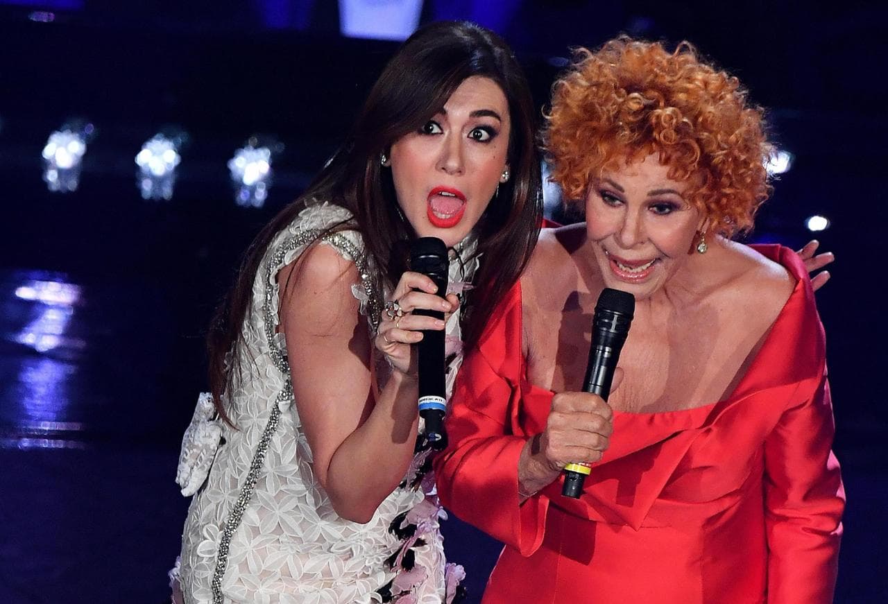 Ornella Vanoni con Virginia Raffaele a Sanremo 2019