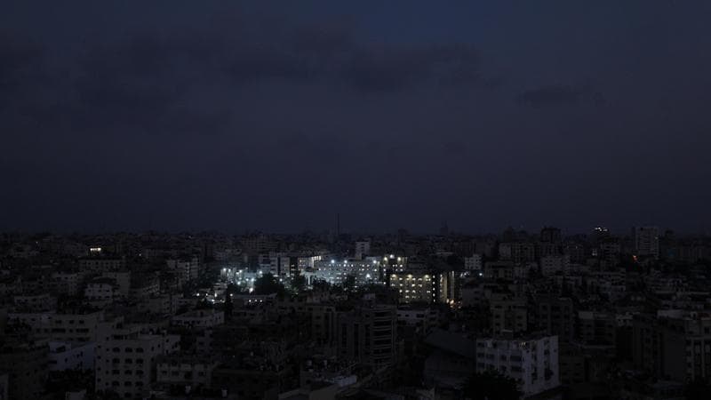 Cinquecento giorni senza elettricità. Così Israele sta spegnendo la vita a Gaza