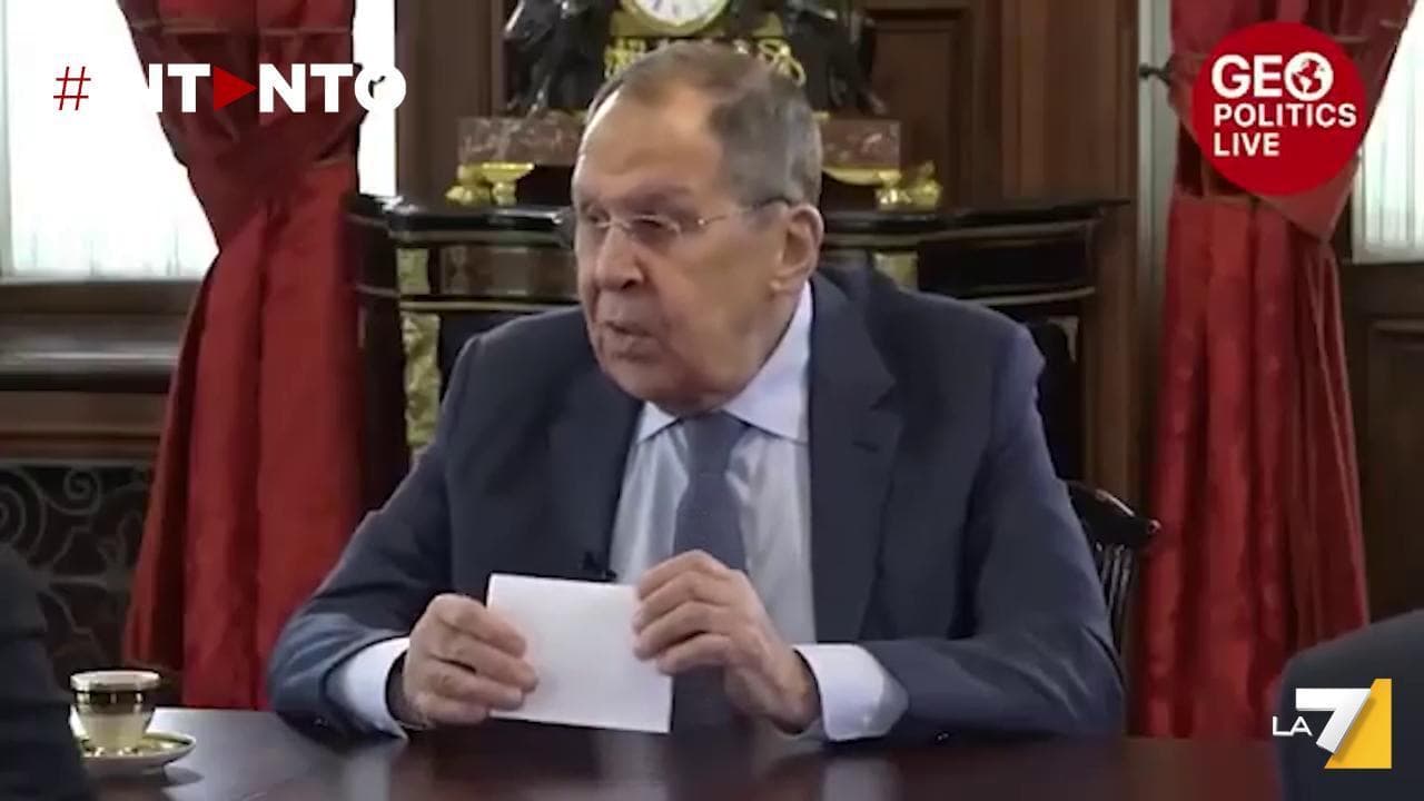 Russia, Lavrov attacca von der Leyen: "Fuhrer Ursula vuole rimilitarizzare l'Europa"