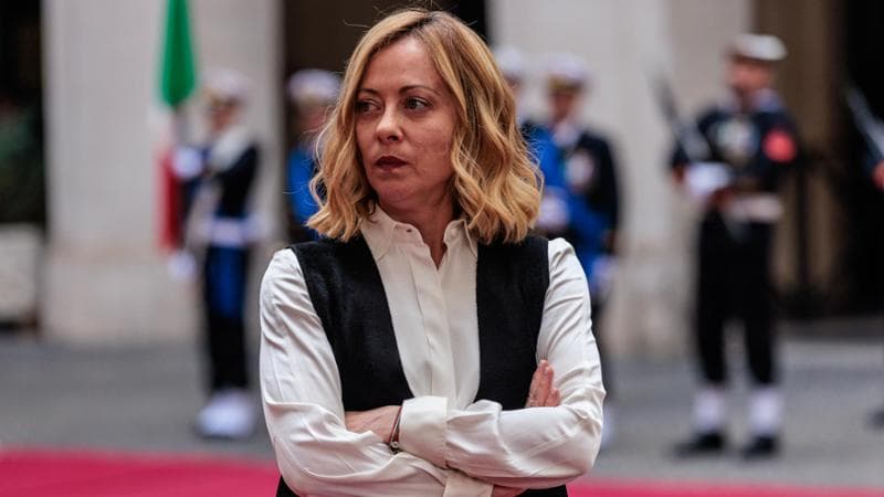 Meloni stretta fra Trump, debito e industria in crisi