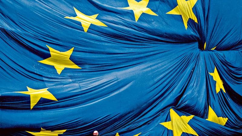 Le bandiere blu dell’Europa per colorare piazza del Popolo. Il programma