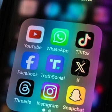 Caso Paragon, i responsabili di Meta attesi al Copasir. Sono stati loro ad avvertire i 90 spiati