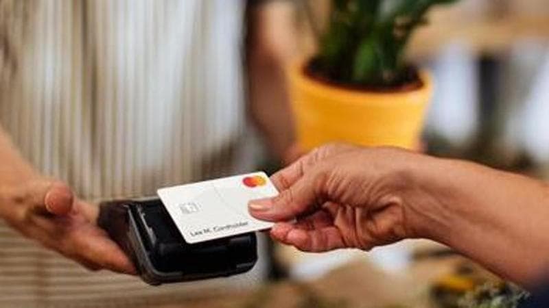 Pos, nuovi obblighi da gennaio 2026: diventano più "smart", ecco che dovranno fare gli esercenti