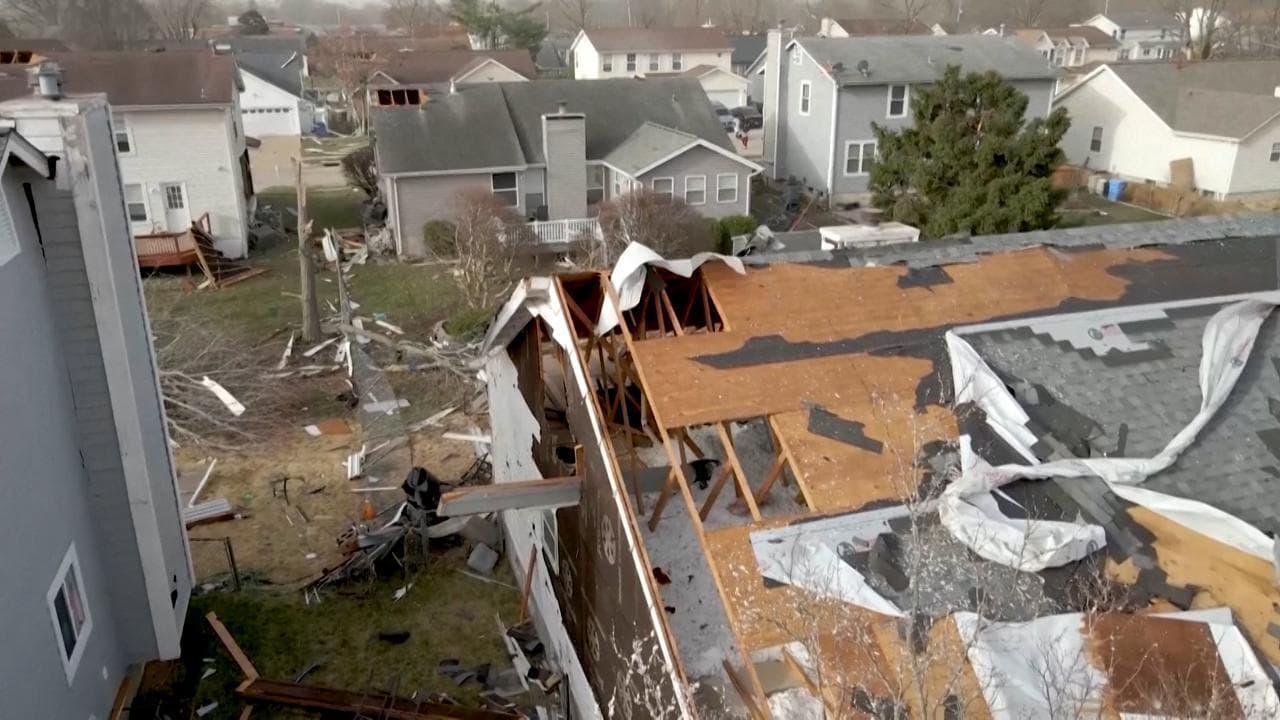 Usa, Missouri e Arkansas colpiti da tornado e forti tempeste: almeno 16 le vittime