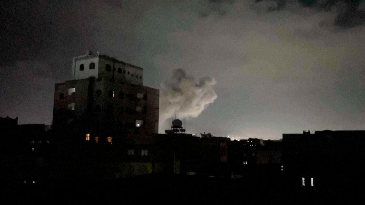 Yemen, Trump ordina l'attacco. Bombe Usa sulla capitale San'a': almeno 9 le vittime