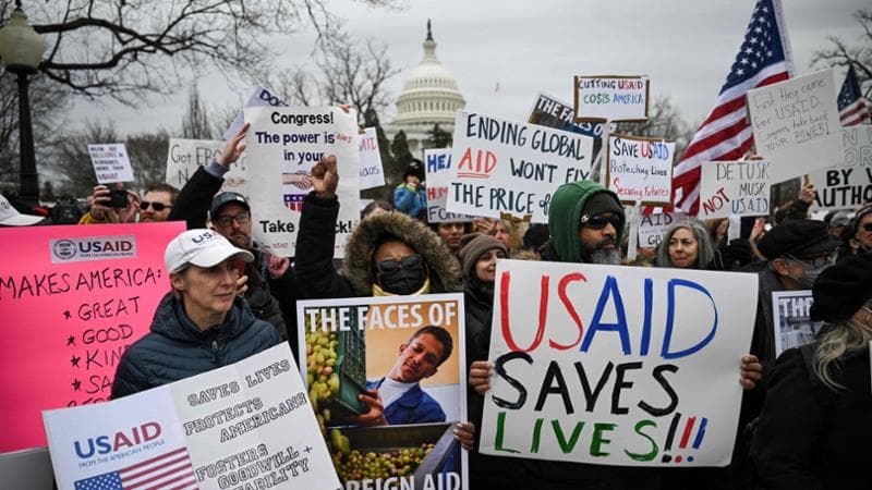 Washington (Stati Uniti), 5 febbraio: una protesta contro la chiusura di Usaid