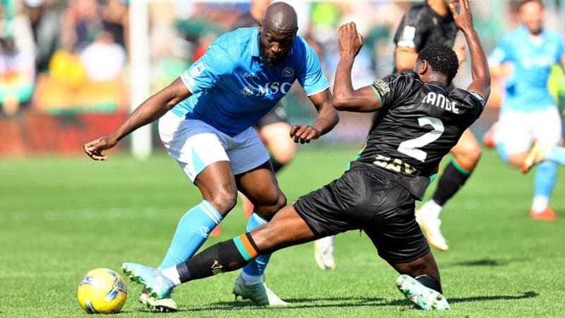 Romelu Lukaku contro Fali Cande