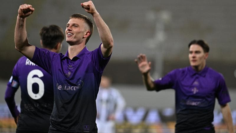 La festa dei giocatori della Fiorentina