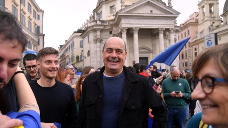 “Quella folla chiede di non tornare a dividerci. Conte, che errore non essere lì”