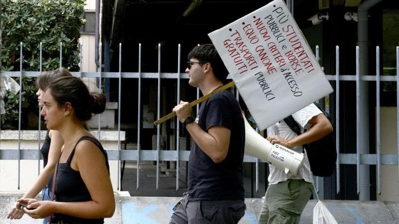 Università, la denuncia degli studenti: “11mila posti letto invece di 60mila”