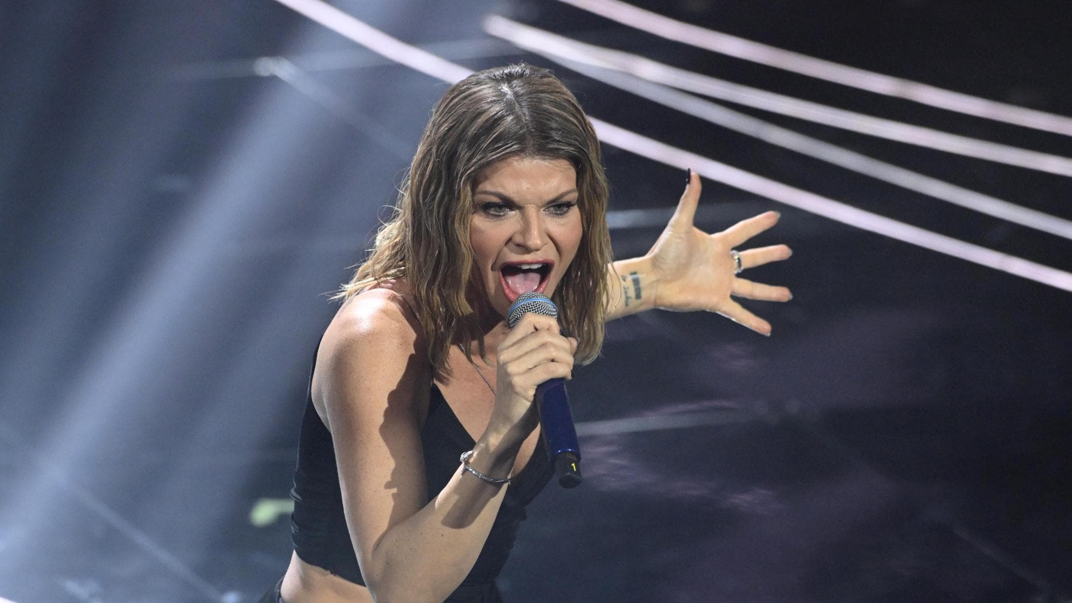 Alessandra Amoroso diventa mamma: l'annuncio sui social: “Ti amiamo già, Penny” - la Repubblica
