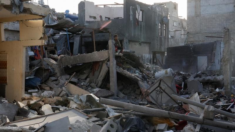 Fuoco, sangue e morte nella notte di Gaza: non ci è stato dato il tempo per scappare