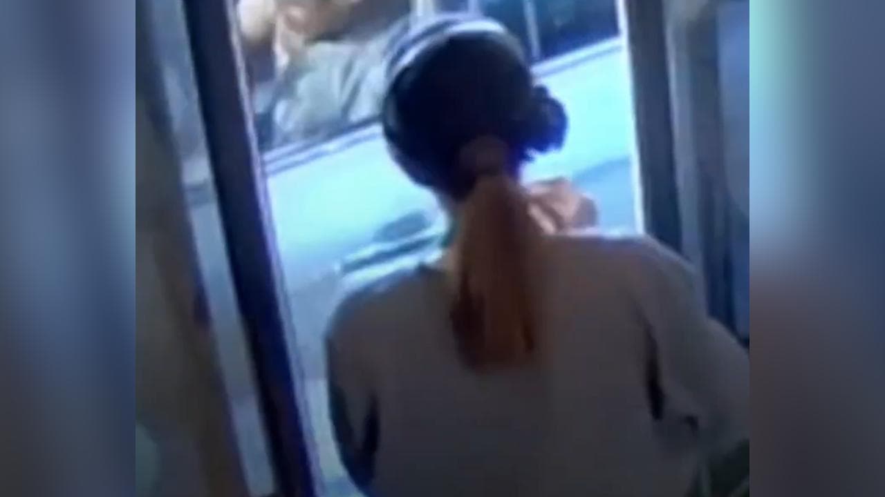 Ustionato con tè caldo, Starbucks pagherà 50 milioni di dollari: il coperchio non era ben chiuso