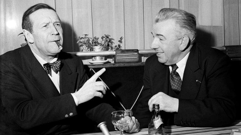 Georges Massu (a destra nella foto) insieme a Simenon (Getty images)